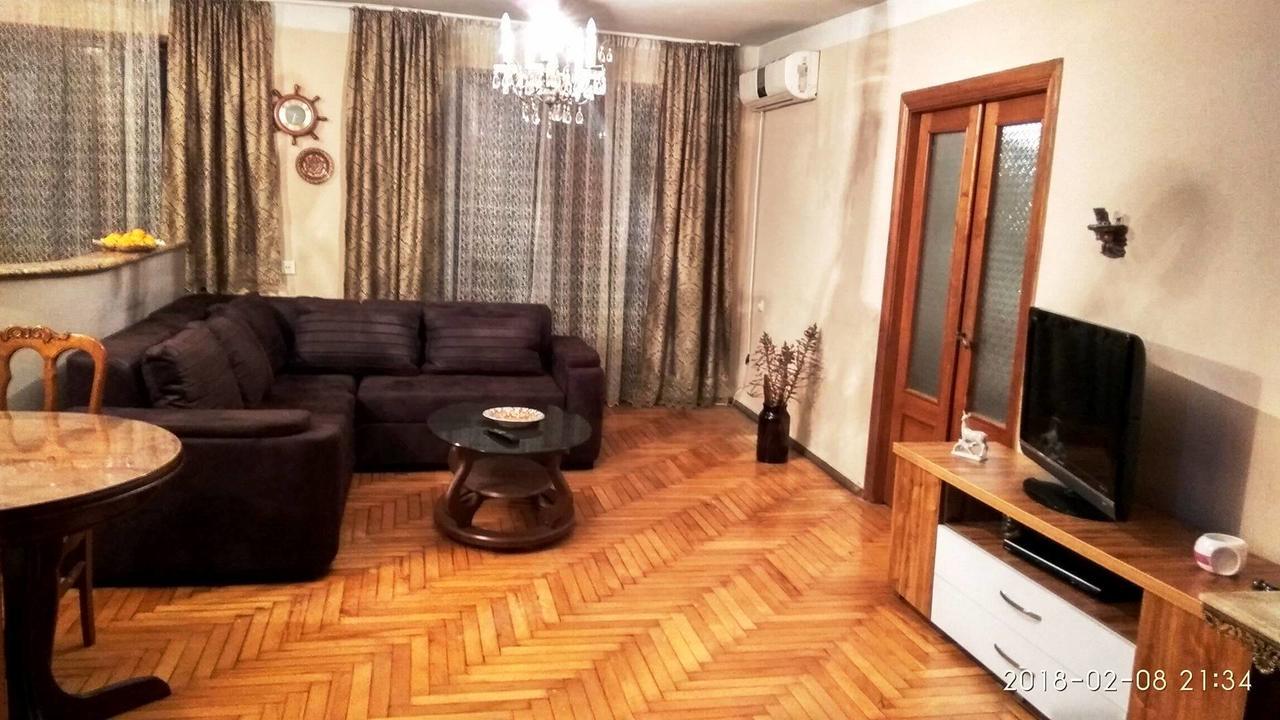 Apartment K. Gamsakhurdia St. Batumi Luaran gambar